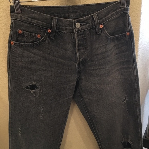 LEVI’S Dark Gray 501 Button Fly Distressed Jeans Size 25 - Picture 2 of 7